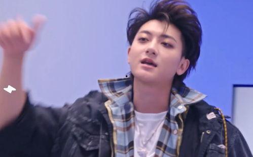 黄子韬直播爆料娱乐圈,娱乐圈背后的惊人真相  第1张